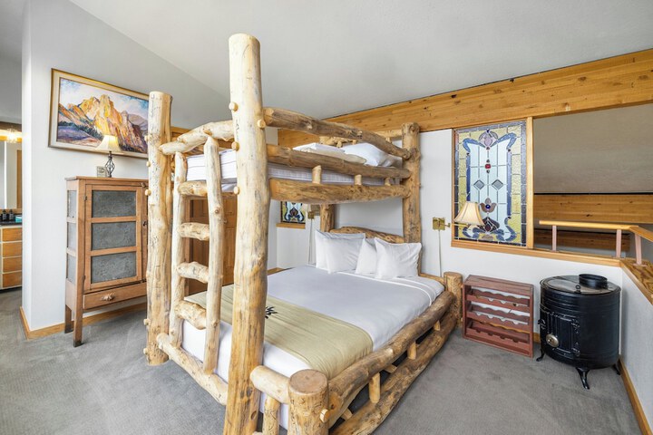 Room 15 of 154