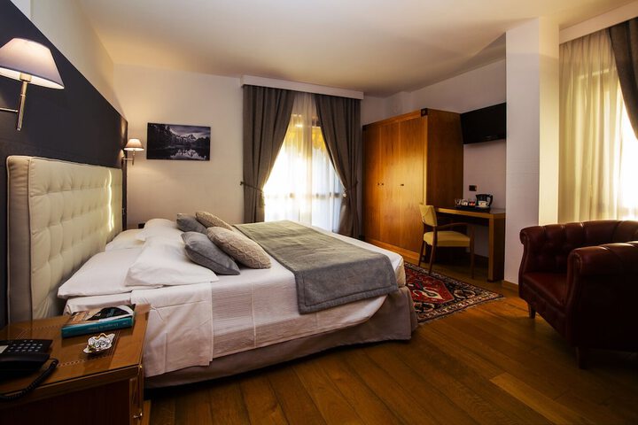 Room 19 of 51