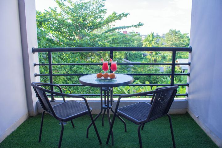 Terrace/Patio 23 of 33