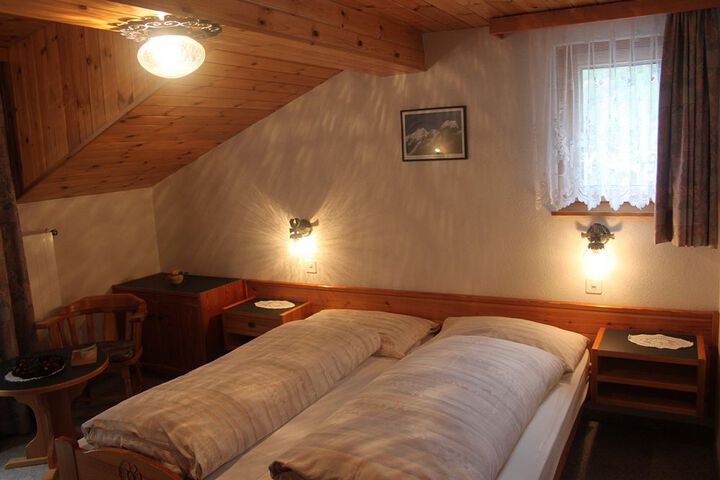 Room 8 of 41