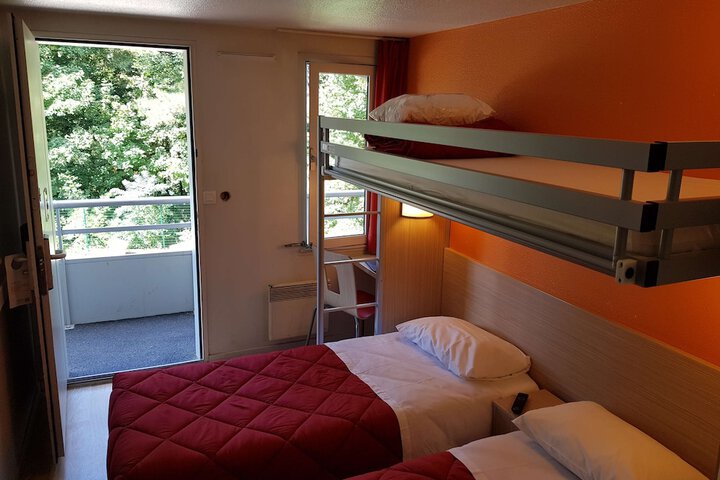 Room 3 of 36