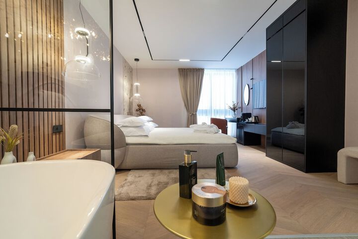 Room 15 of 45