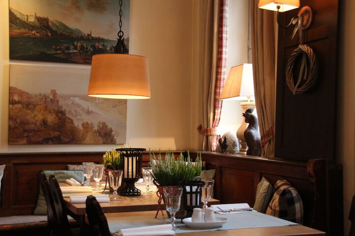 Dining 133 of 179