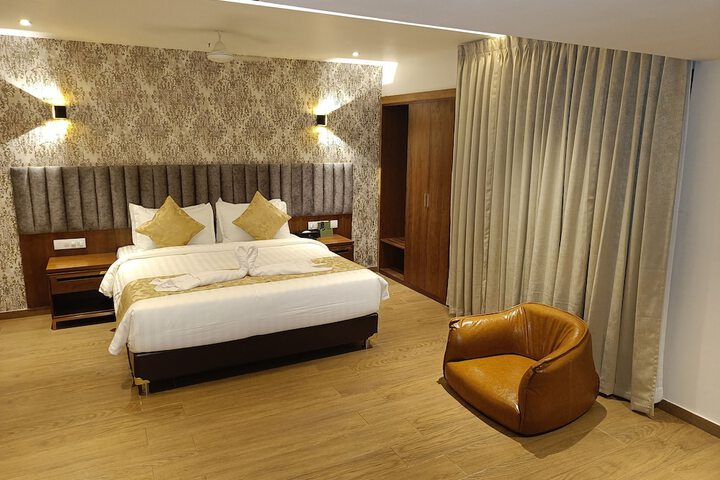 Room 16 of 87