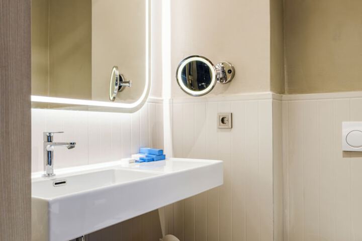 Clean Restrooms