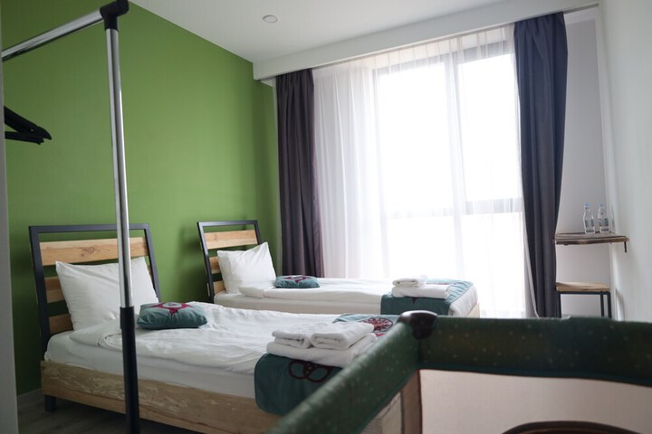 Room 10 of 43