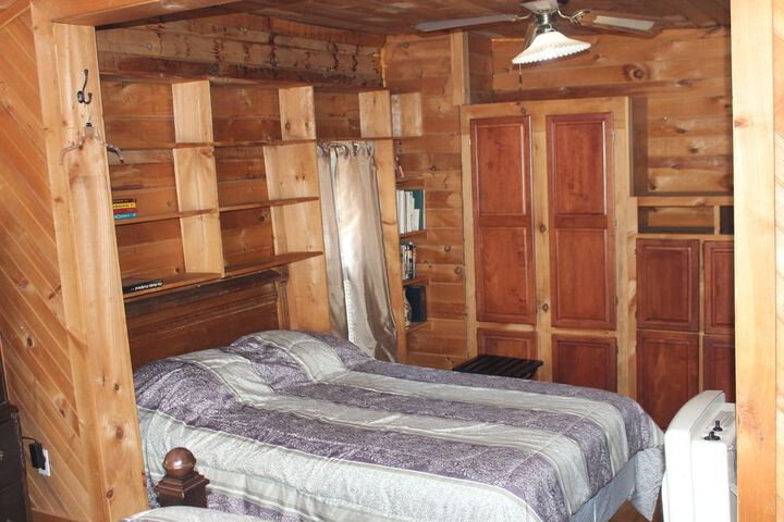 Room 18 of 128