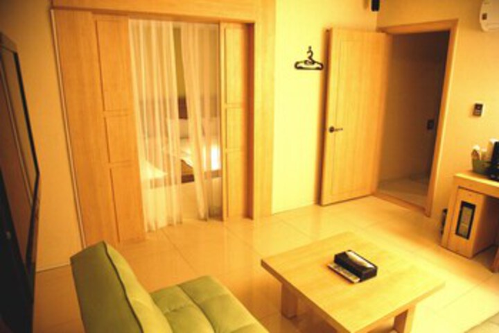 Room 47 of 53