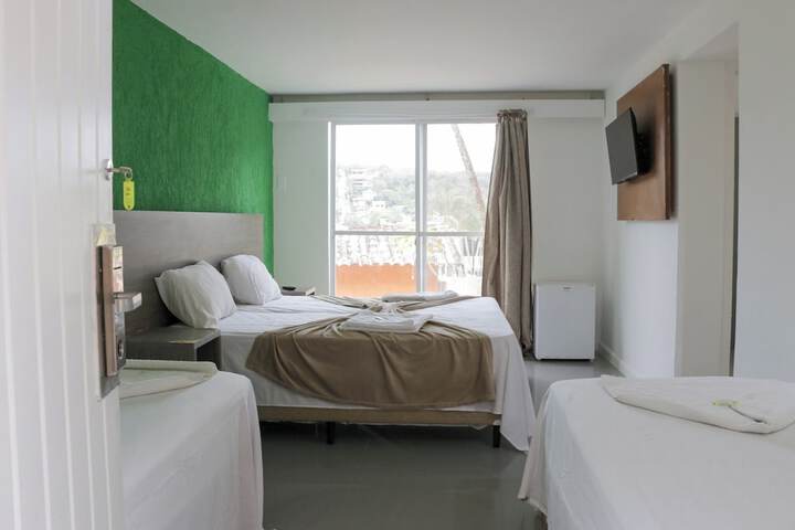 Room 13 of 69