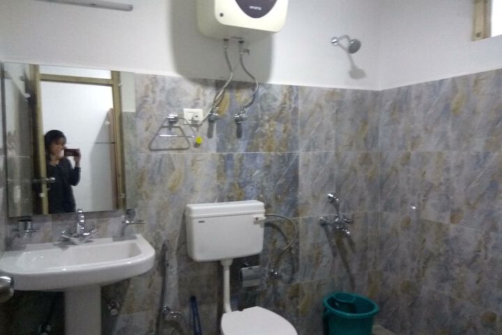 Room 13 of 54