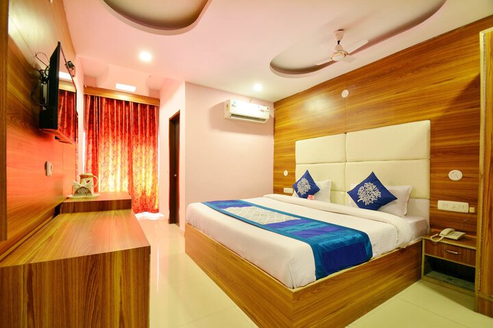 Room 10 of 29