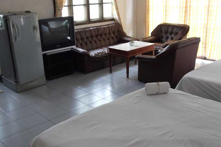 Room 13 of 52