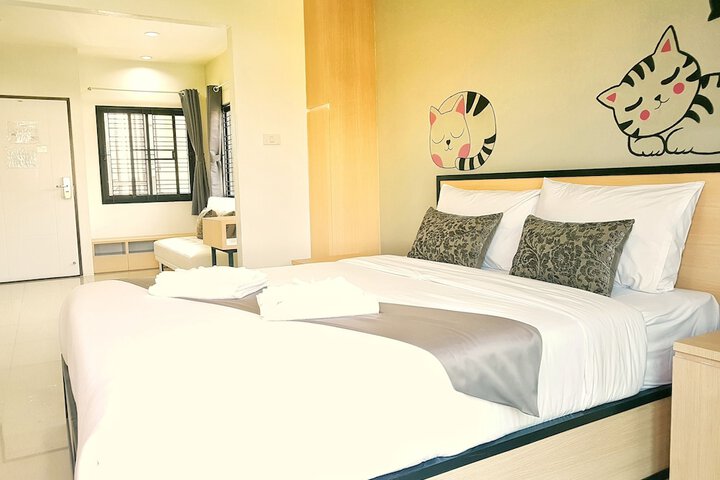 Room 6 of 36
