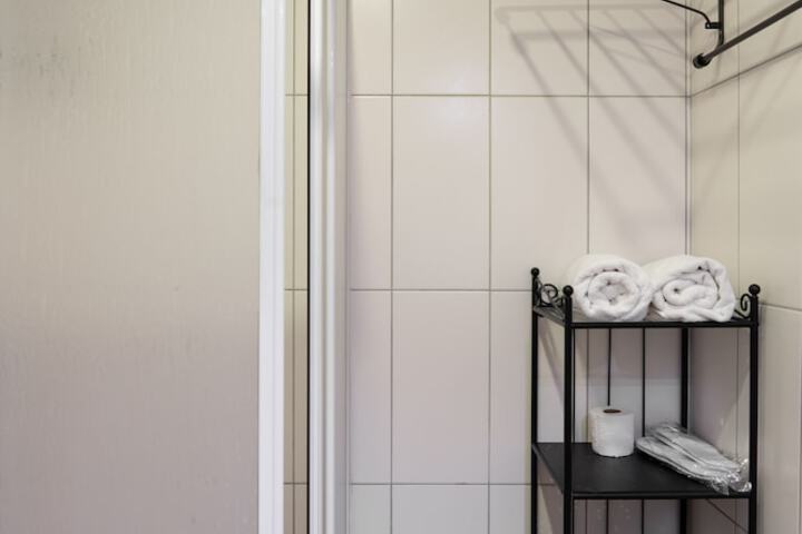 Room 30 of 36
