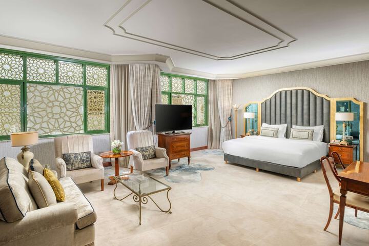 Room 70 of 139