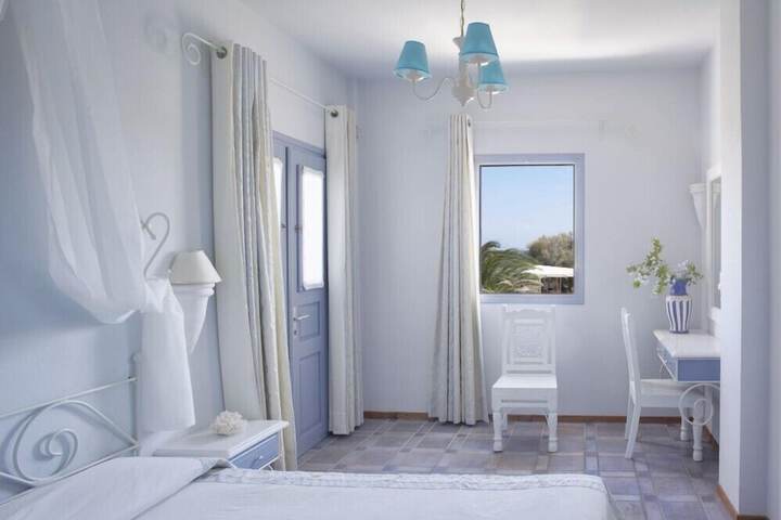 Room 4 of 26