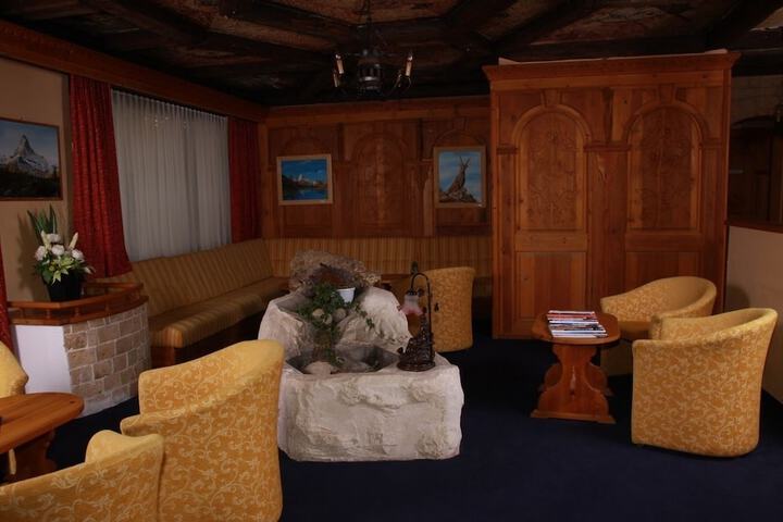 Hotel 3 of 49