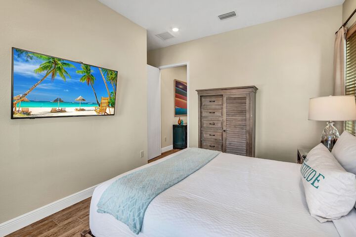 Room 4 of 40