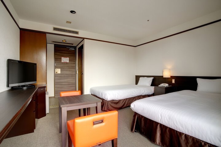 Room 7 of 43