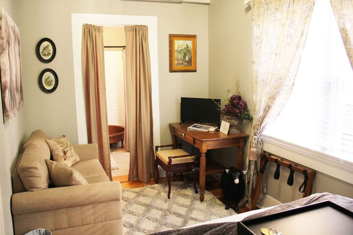 Room 18 of 52