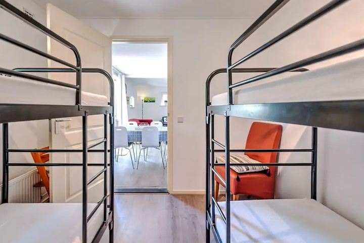 Room 15 of 21