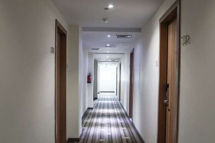 Ballroom/Hall 54 of 64