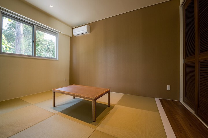 Room 13 of 69