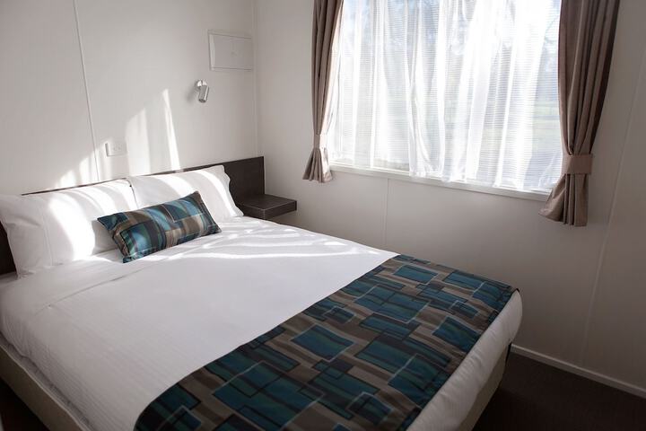 Room 2 of 11