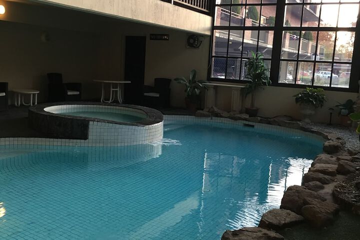 Pool 40 of 61