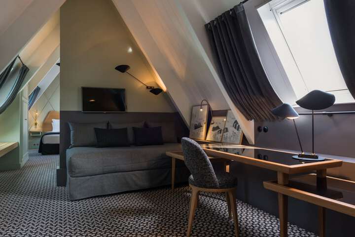Room 10 of 45
