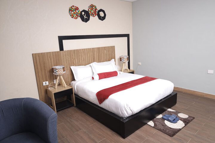 Room 4 of 17