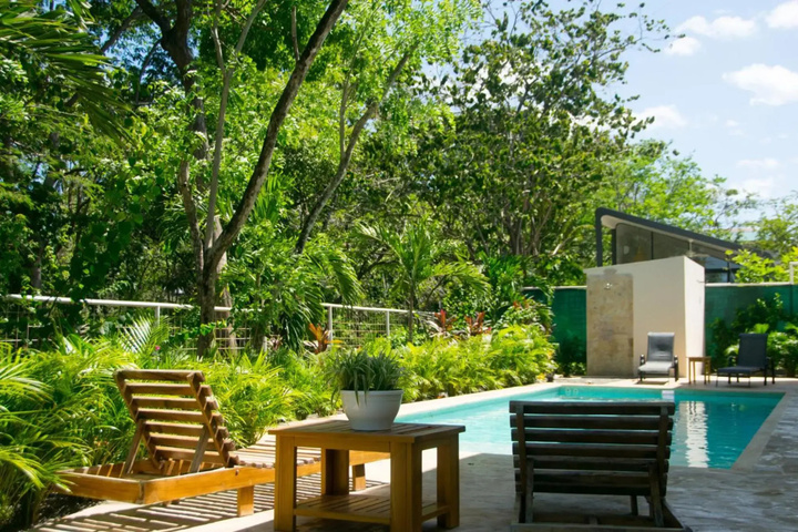 Pool 11 of 22