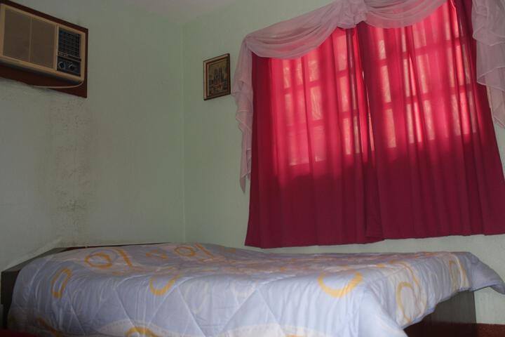 Room 4 of 6