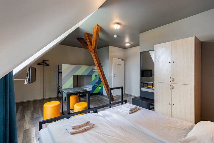 Room 15 of 72