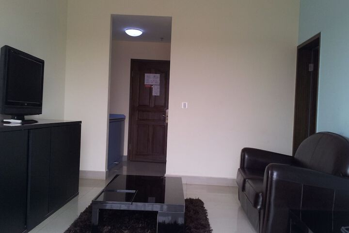 Room 12 of 62