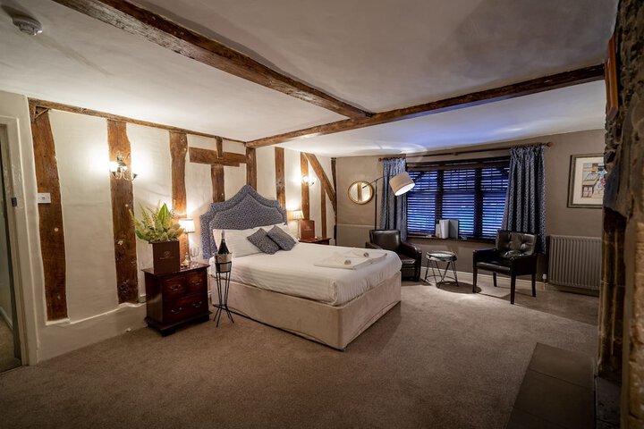 Room 10 of 46