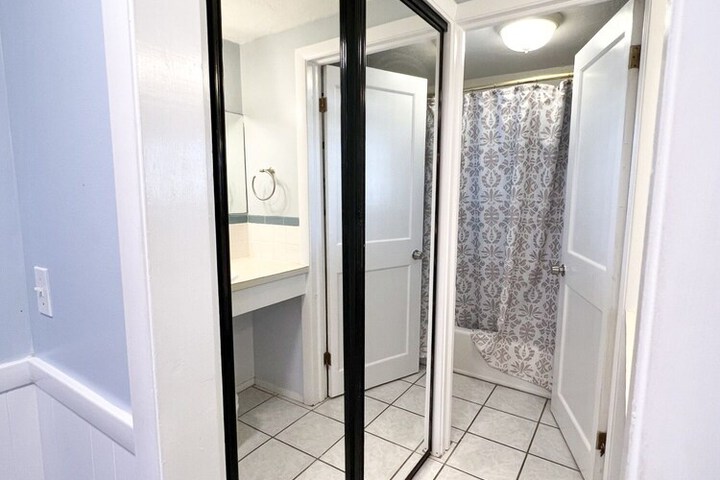 Room 140 of 230