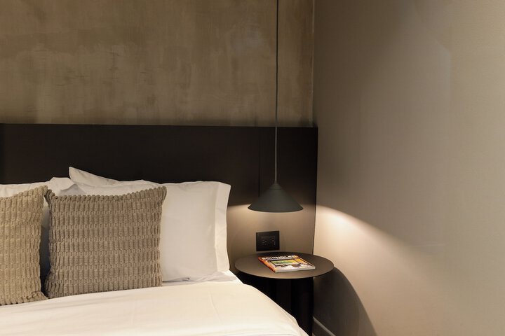 Room 28 of 199