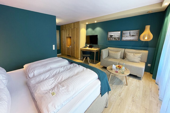Room 10 of 60