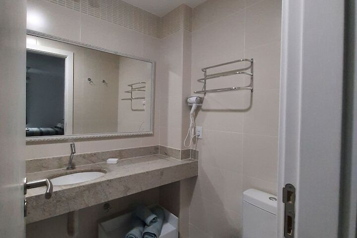 Room 12 of 26