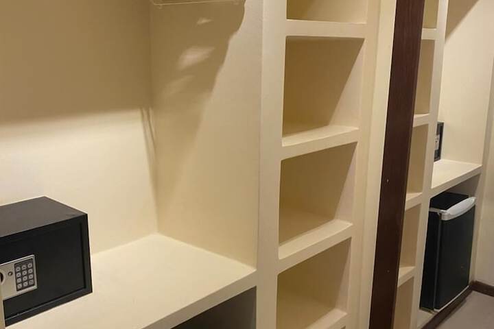 Room 14 of 46