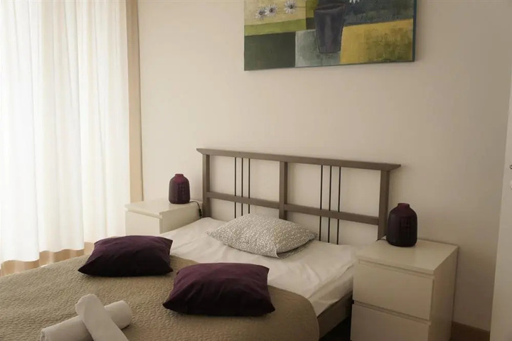 Room 2 of 11