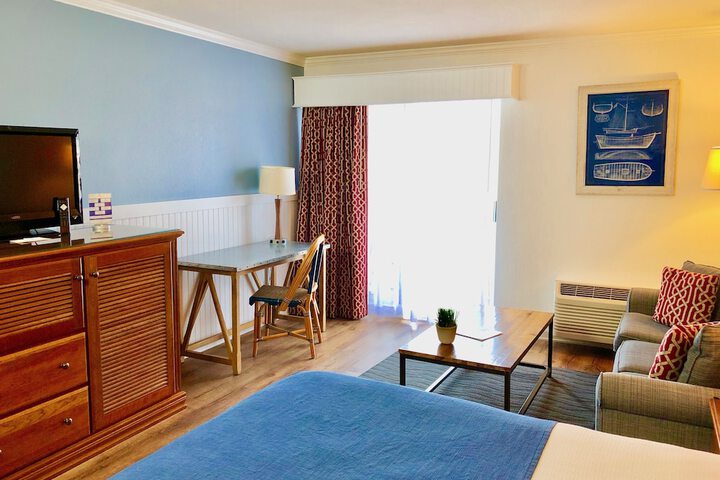 Room 13 of 169