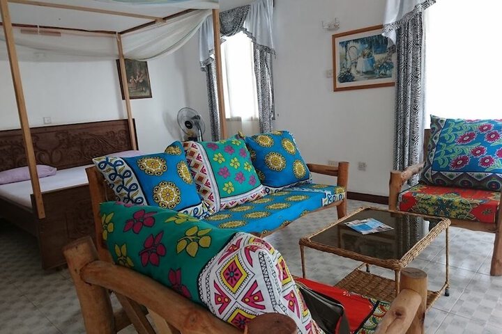 Room 9 of 30