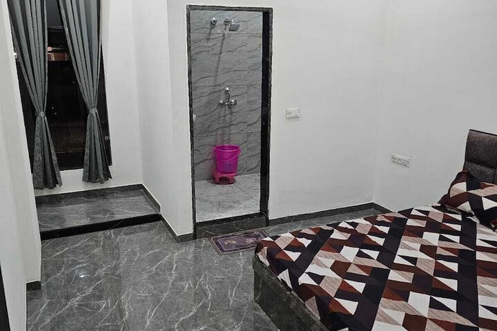 Room 31 of 43