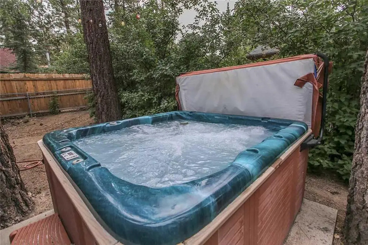 Pool 9 of 24