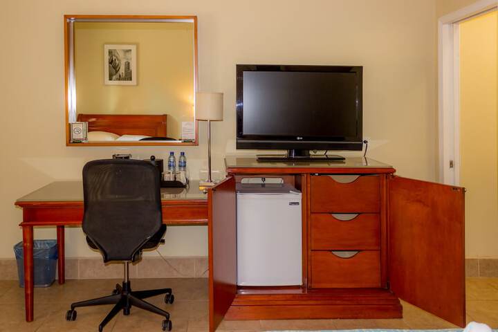 Room 34 of 139