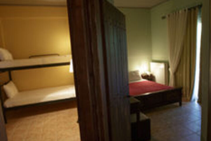 Room 9 of 26