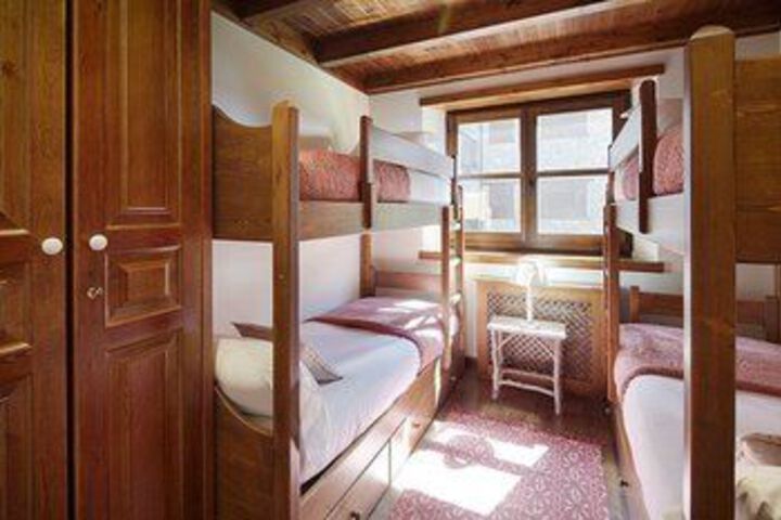 Room 15 of 19