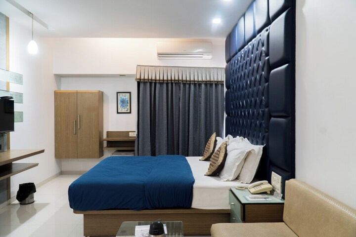 Room 42 of 86